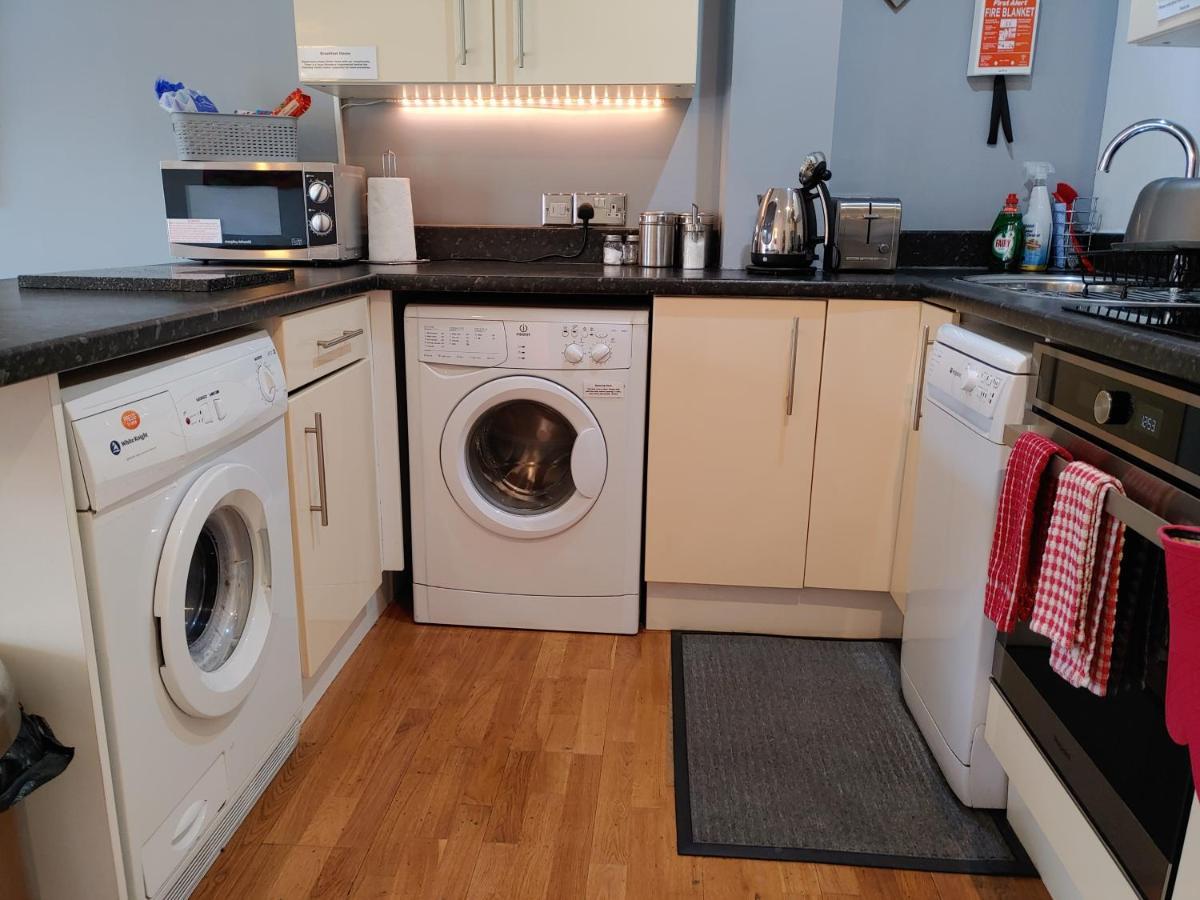 The Bath House Apartments - Free 1St Breakfast - Free Parking Exteriör bild