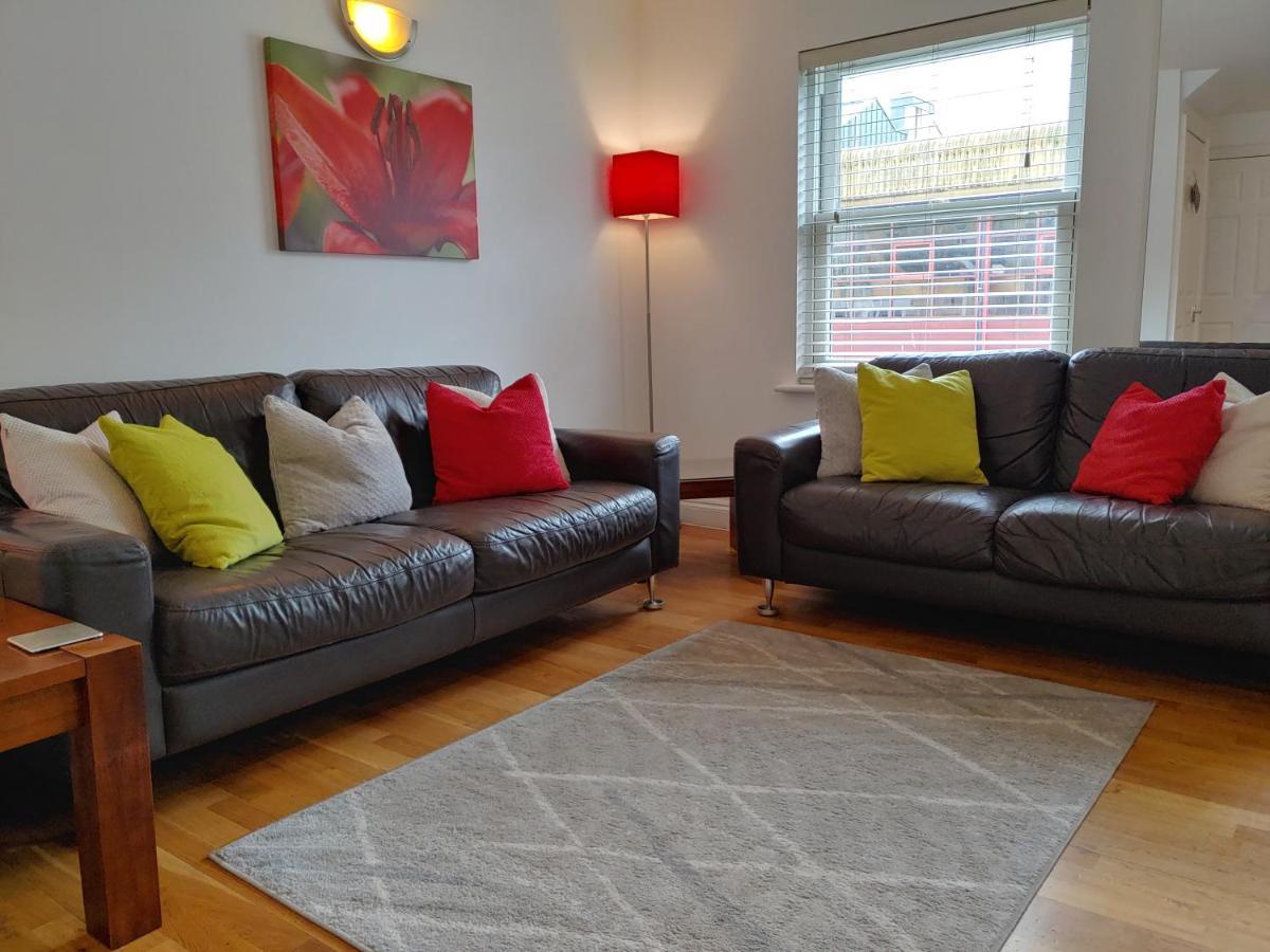 The Bath House Apartments - Free 1St Breakfast - Free Parking Exteriör bild