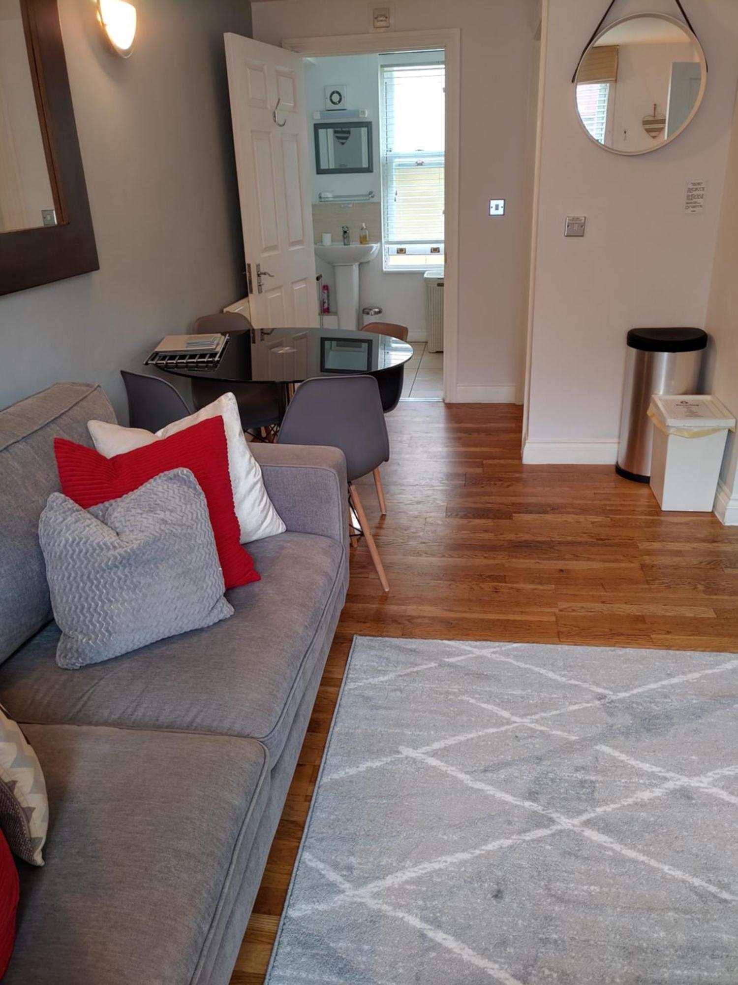 The Bath House Apartments - Free 1St Breakfast - Free Parking Exteriör bild