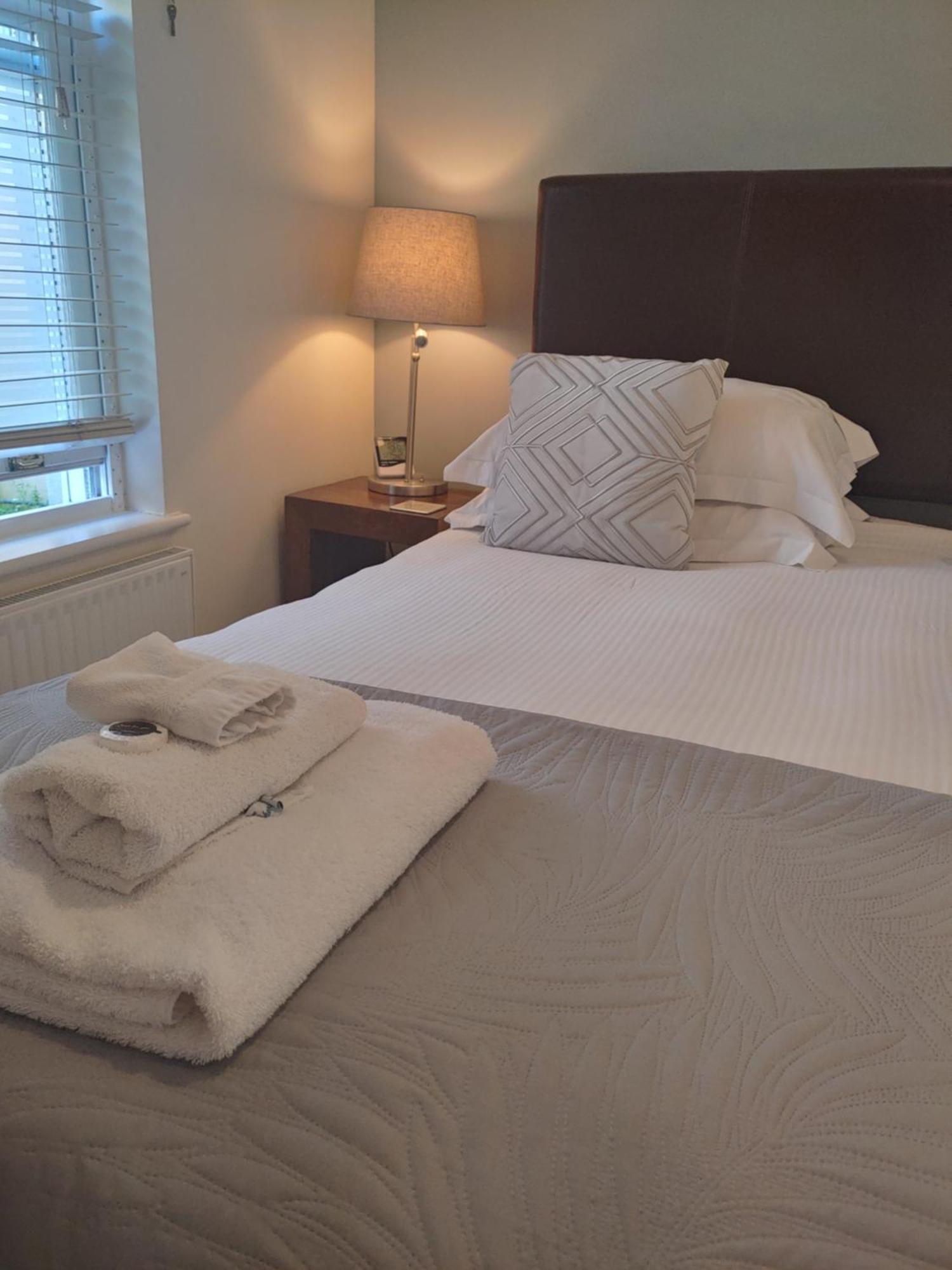 The Bath House Apartments - Free 1St Breakfast - Free Parking Rum bild