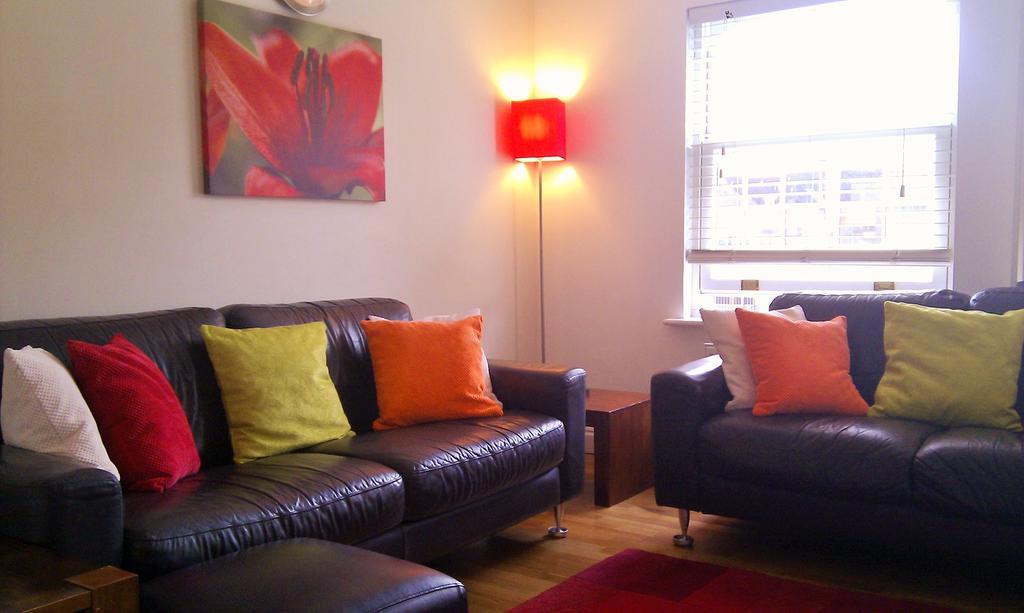 The Bath House Apartments - Free 1St Breakfast - Free Parking Exteriör bild