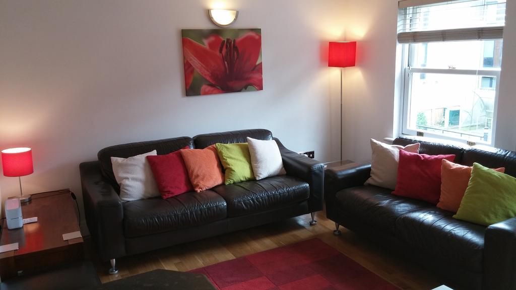 The Bath House Apartments - Free 1St Breakfast - Free Parking Exteriör bild